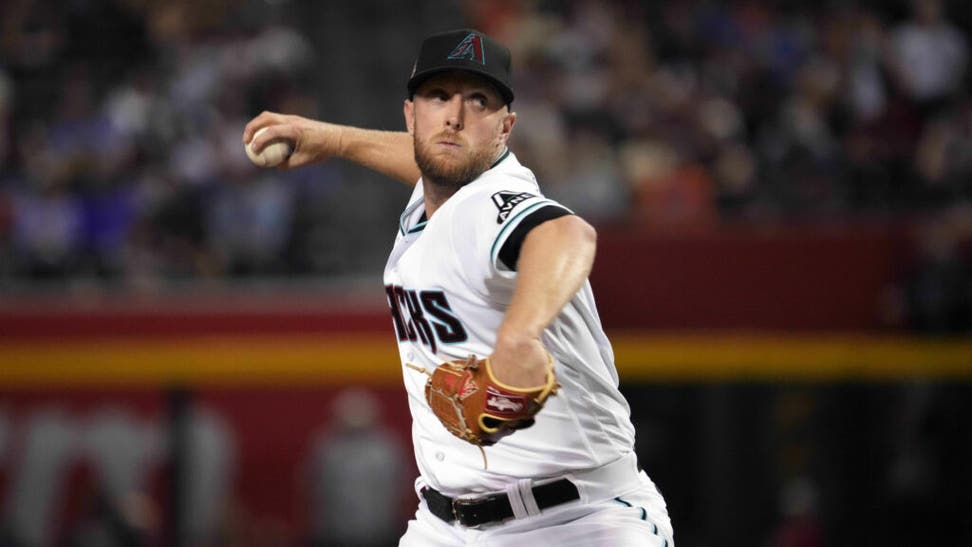 Diamondbacks RHP Merrill Kelly delivers a pitch vs. the Philadelphia Phillies at Chase Field in Arizona.