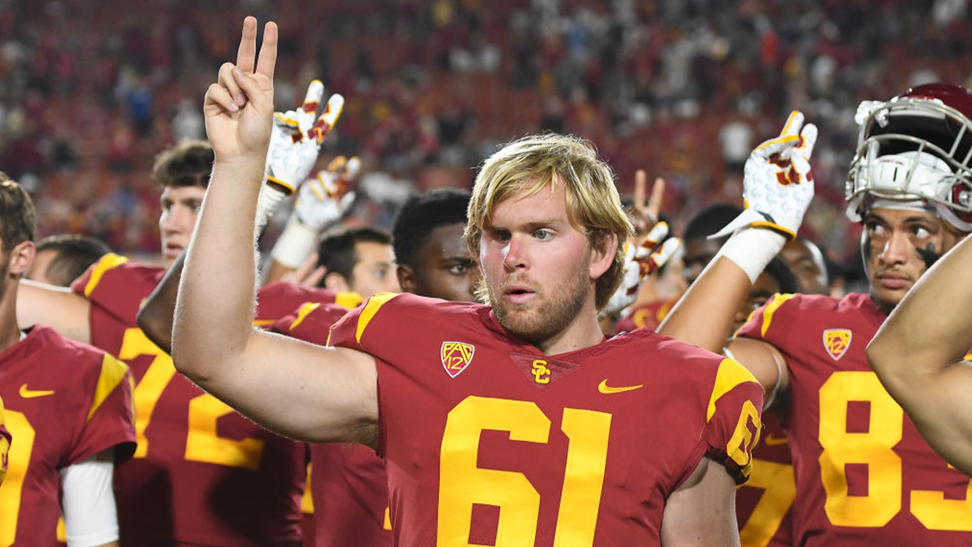 usc-blind-long-snapper-football-jake-olson-sight-lincoln-riley-oklahoma-fan-angry