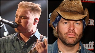 Zach Bryan pays tribute to Toby Keith. (Credit: Getty Images)
