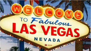 Las Vegas casinos earn record gambling revenue. (Credit: Getty Images)
