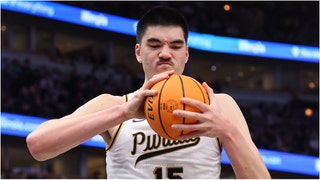 Purdue basketball superstar Zach Edey won't use his extra year of eligibility. He's done with the program once the season ends. (Credit: Getty Images)