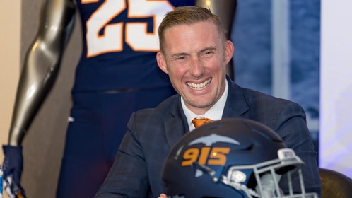 UTEP's New Football Coach Scotty Walden Goes All Out At Miners' Basketball Game