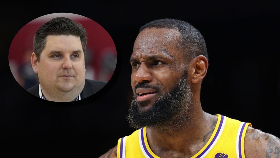 Brian Windhorst Goes Into Conspiracy Theory Mode After LeBron Uses Knicks'Towel