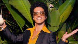 MGM denies Bruno Mars owes the company $50 million in gambling debt. (Photo by Kevin Mazur/Getty Images for SelvaRey)