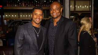 Warren Moon Says Russell Wilson Still ‘Very Effective,’ Might Follow Same Path As Joe Flacco