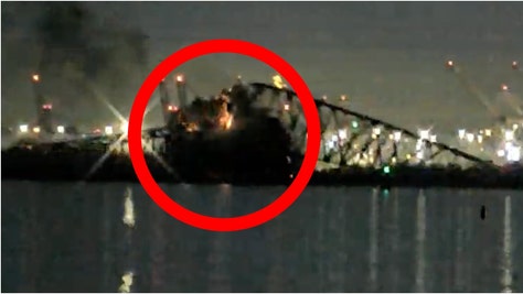 Baltimore Bridge collapses. (Credit: Livestream TV YouTube)