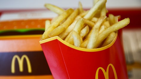 virginia tow truck drivers arrested after brawl with police over mcdonalds french fries