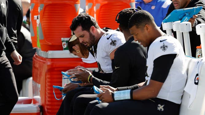College Football is set to adopt NFL type rules allowing helmet communication and tablet use on the sidelines