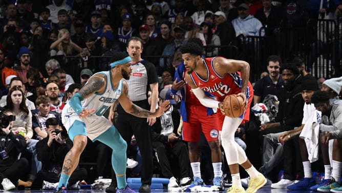 Philadelphia 76ers SF Tobias Harris operates out of the triple-threat vs. the Charlotte Hornets at the Wells Fargo Center in Pennsylvania. (Photo by David Dow/NBAE via Getty Images)