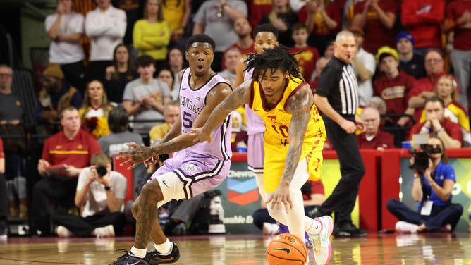 Iowa State Cyclones SG Keshon Gilbert beats Kansas State Wildcats guard Cam Carter to a lose ball at James H. Hilton Coliseum. (Reese Strickland-USA TODAY Sports)