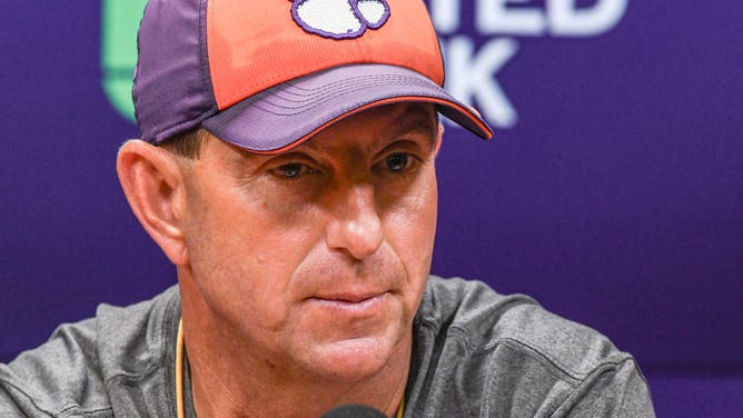 Dabo Swinney suggests creating retirement accounts for college athletes. (Credit: The Greenville News via USA Today Sports Network)