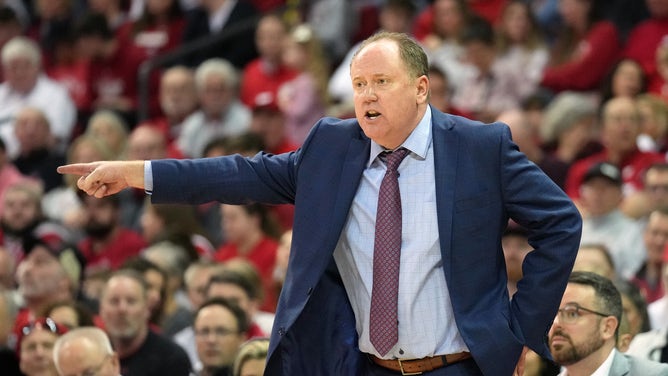 Wisconsin Badgers and Greg Gard. (Credit: Kayla Wolf-USA TODAY Sports)