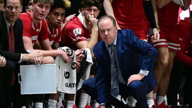 Wisconsin Badgers and Greg Gard (Credit: Marc Lebryk-USA TODAY Sports)