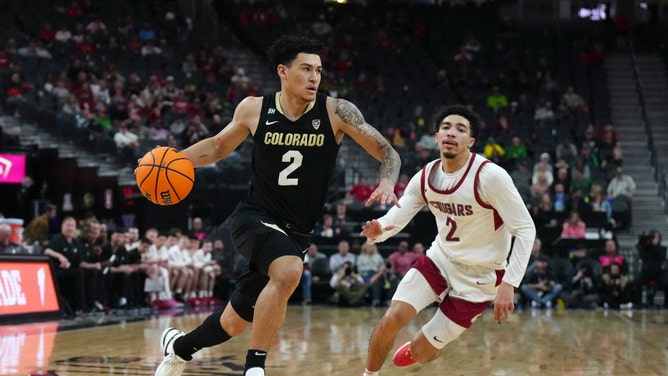 Colorado Buffaloes PPG KJ Simpson blows past Washington State Cougars PG Myles Rice at T-Mobile Arena in Las Vegas. (Kirby Lee-USA TODAY Sports)