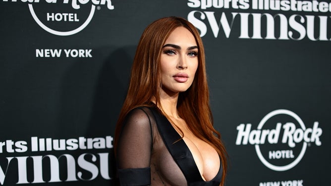 Megan Fox Admits To Plastic Surgery, Says She Asked For The Biggest Boobs  That Could Be Fit Into Her Body