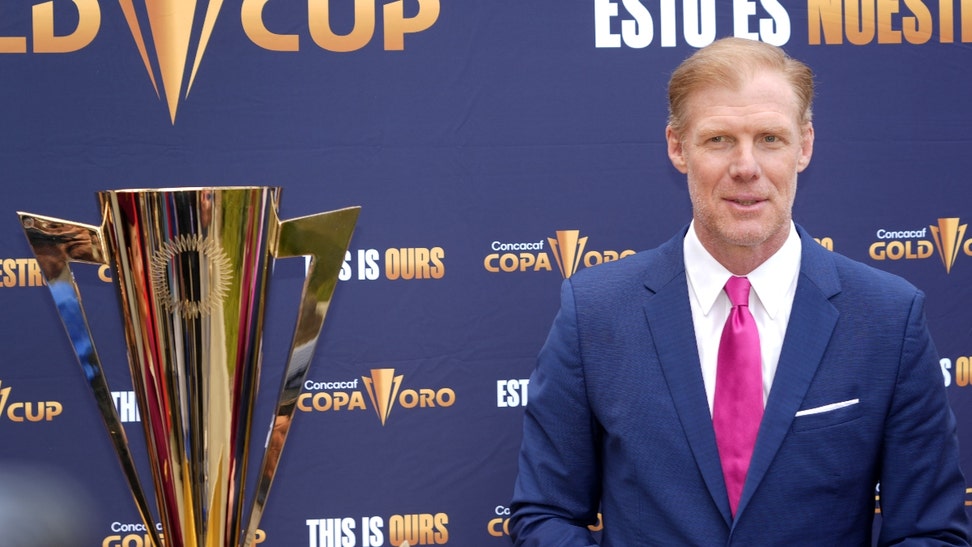 Alexi Lalas Questions Why USMNT-Mexico Match Was Paused For Homophobic Slurs