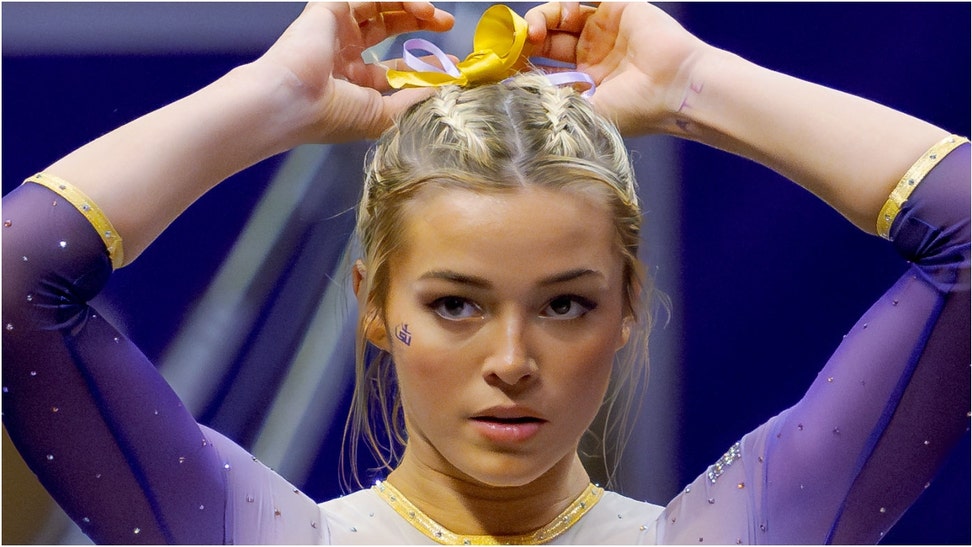 Olivia Dunne lit up another troll in her Instagram comments. The LSU star continues to fire back at online critics. (Credit: USA Today Sports Network)