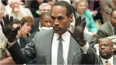 Heisman Trophy Trust torched for O.J. Simpson death tweet. (Credit: Getty Images)