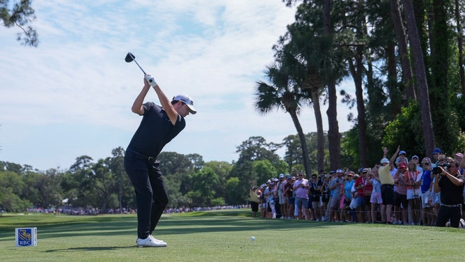 Patrick Cantlay hits it a tee shot on the 10th hole during the final round of the RBC Heritage 2023. (David Yeazell-USA TODAY Sports)