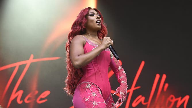 megan thee stallion sex with another woman