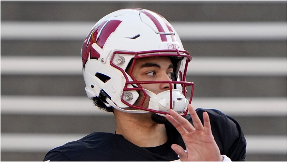 Wisconsin QB Nick Evers announced he's entering the transfer portal. Where will he go? (Credit: USA Today Sports Network)