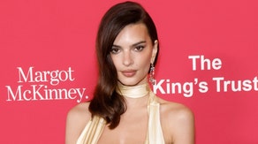 Emily Ratajkowski Had A Lot Of Confidence In Her Dress As She Hit The Red Carpet Without A Bra