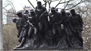 Anti-America losers deface WWI memorial. (Credit: Getty Images)