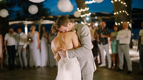 Bride & Groom's 15 Wedding Rules For Guests Stating 'There Will Be Twerking' Have Gone Viral