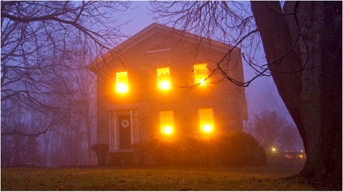 Reddit users are sharing the scariest things they've ever seen in their neighborhood, and the answers are pure nightmare fuel. (Credit: Getty Images)