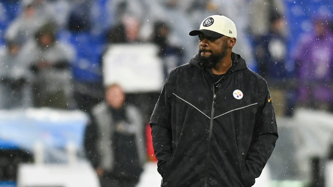 Pittsburgh Steelers head coach Mike Tomlin walks on the field before the game vs. the Baltimore Ravens at M&T Bank Stadium in Maryland. (Tommy Gilligan-USA TODAY Sports)