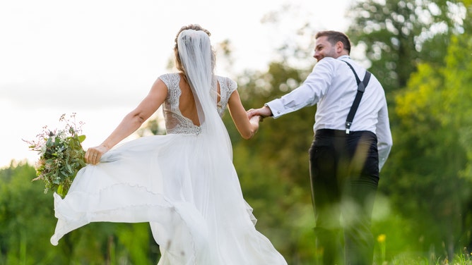 bride gets a new groom for wedding after cheating