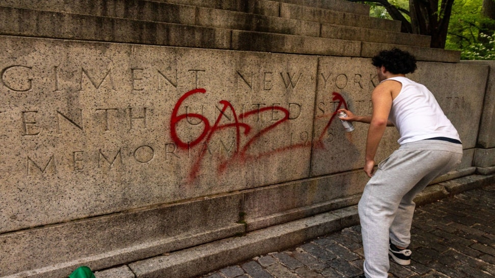 PRO PALESTINE MEMORIAL