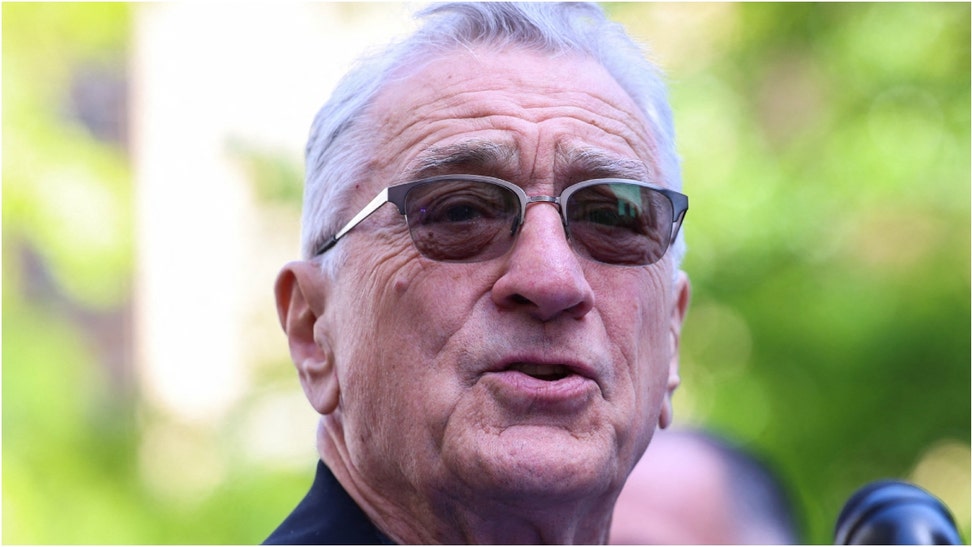 Actor Robert De Niro melted down after being trolled by supporters of Donald Trump following a press conference outside the trial. (Credit: Getty Images)