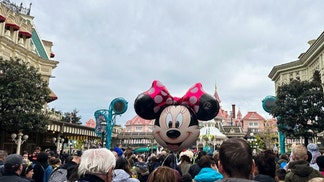 Instagram Model Gracie Bon's Trip To Disneyland Ruined Enormous Booty
