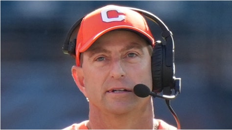 Clemson football coach Dabo Swinney filmed a hilariously awkward video with recruit Brayden Jacobs. Watch the video. (Credit: Getty Images)