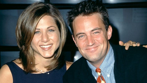 Jennifer Aniston broke down over Matthew Perry's death after getting asked about it by Variety.