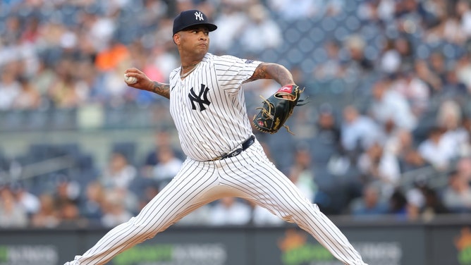 New York Yankees RHP Luis Gil fires one in vs. the Minnesota Twins at Yankee Stadium in the Bronx. (Brad Penner-USA TODAY Sports)