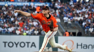 San Francisco Giants RHP Logan Webb fires one in against the Los Angeles at Oracle Park. (Kelley L Cox-USA TODAY Sports)