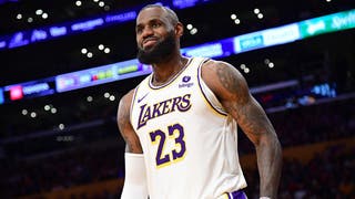 LeBron James Isn't Abandoning His Son, Reportedly Signing Max Deal With Lakers