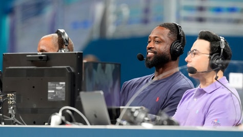 Dwyane Wade Couldn't Stop Making Weird Pronoun 'Jokes' During Olympics Broadcast