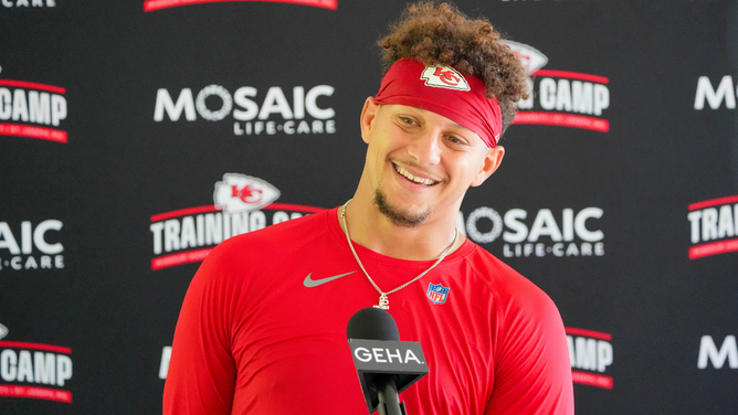 Patrick Mahomes Responds To Big QB Contracts Across NFL, Says He Doesn't Feel Underpaid