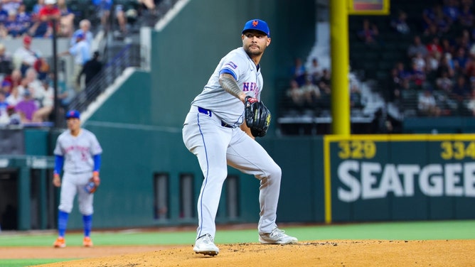 New York Mets LHP Sean Manaea pitches against the Texas Rangers at Globe Life Field. (Kevin Jairaj-USA TODAY Sports)