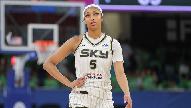 Chicago Sky rookie Angel Reese nearly saw her double-double streak end, but the team wasn't about to let that happen.