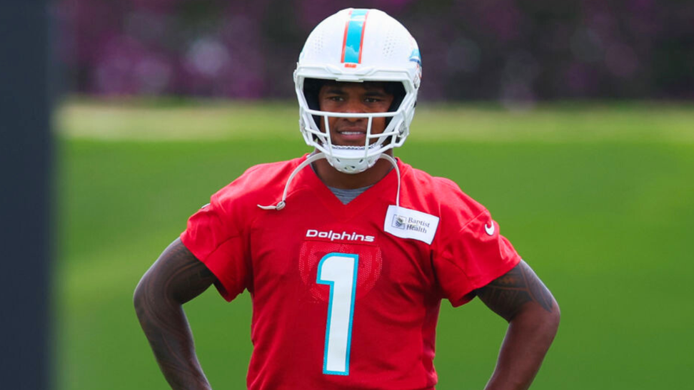 Very Rich Tua Tagovailoa Hypes Up Crowd At Dolphins Training Camp: ‘Show Me The Money’