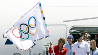 Los Angeles Reportedly Spending $500k To Install Olympic Flags At City Hall