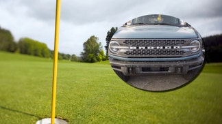 Video: Man Drives Ford Bronco Onto Delaware Golf Course, Hits Golfer