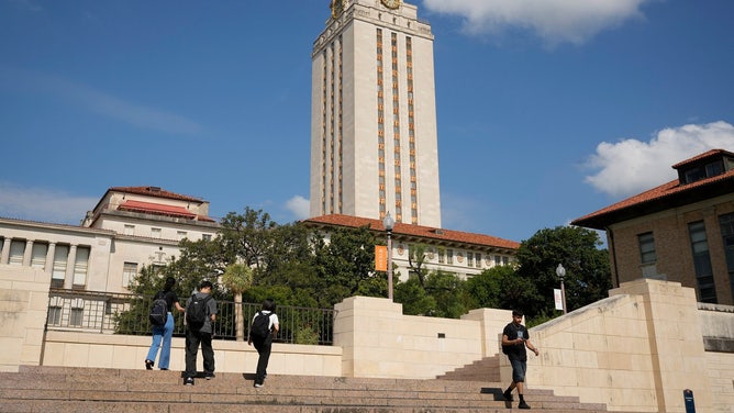 USC, Texas