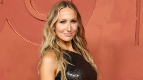 Nikki Glaser, the lefty comedian who went internet-viral this summer because she absolutely tore Tom Brady to shreds during his Netlfix roast, is BACK in the news.