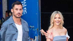 nfl danny amendola dwts si swimsuit rookie xandra pohl