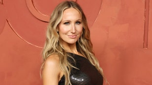 Nikki Glaser, the lefty comedian who went internet-viral this summer because she absolutely tore Tom Brady to shreds during his Netlfix roast, is BACK in the news. 